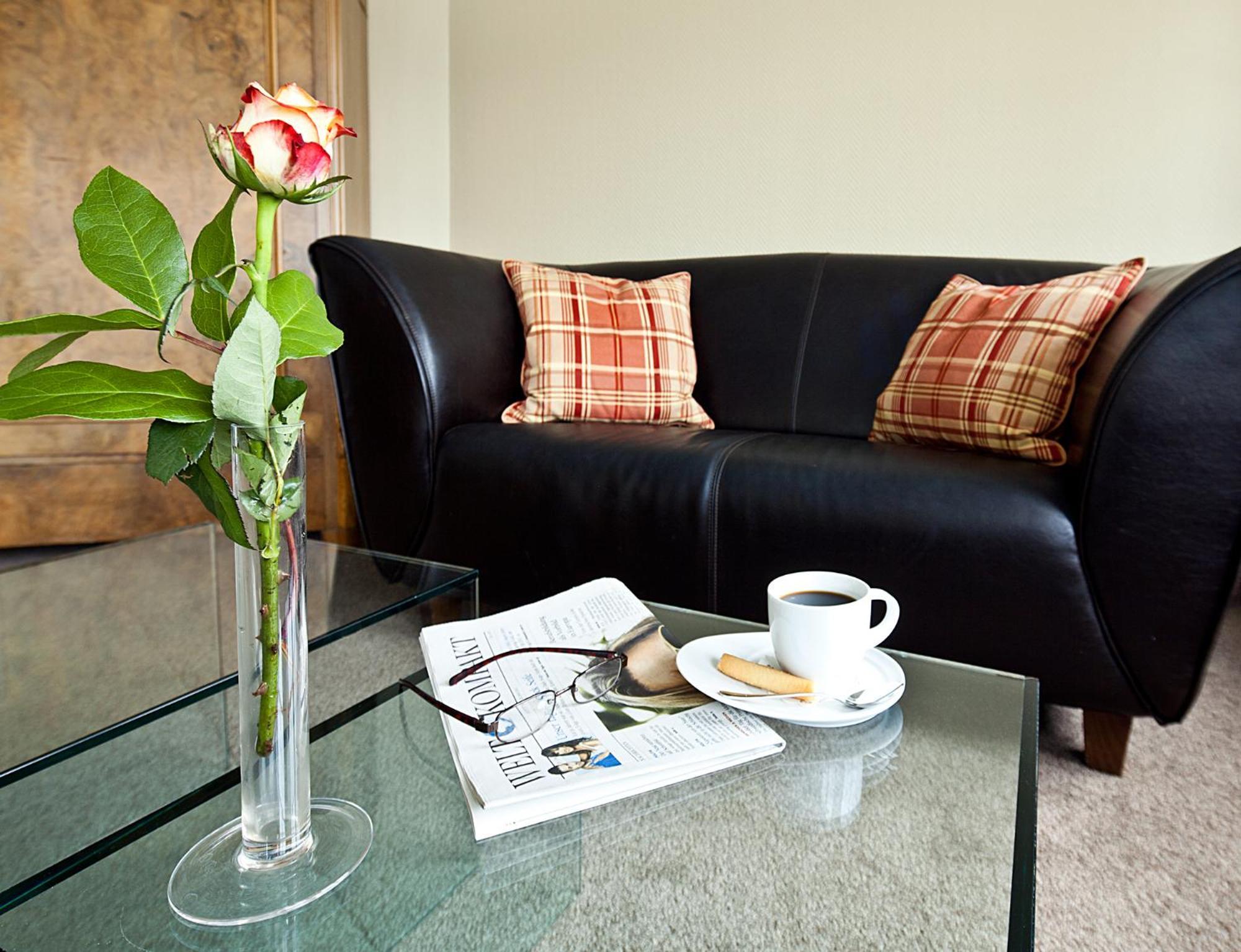 Schnellenburg Hotell Düsseldorf Exteriör bild