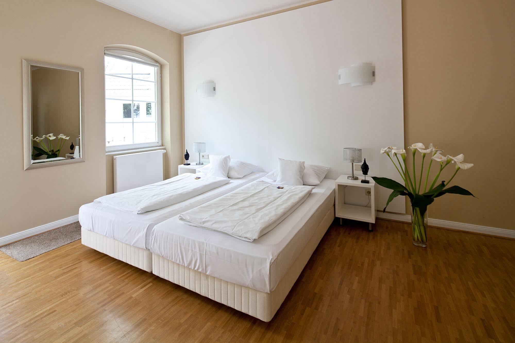 Schnellenburg Hotell Düsseldorf Exteriör bild